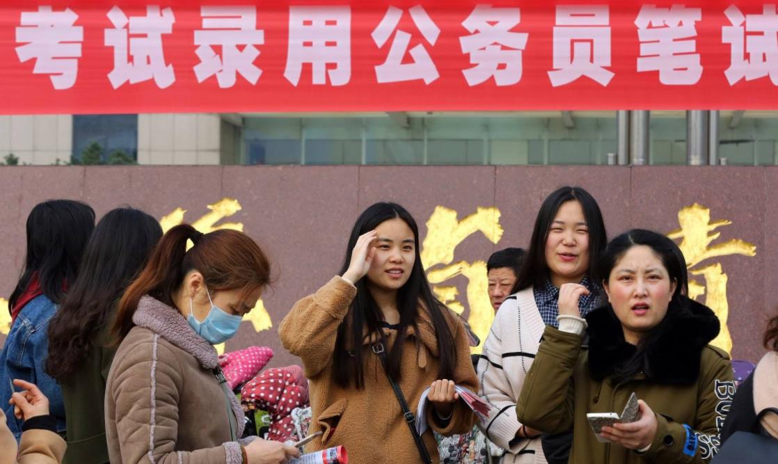 演绎|“我们不招三无家庭的本科生”,大公司HR的这句话,虽扎心却现实