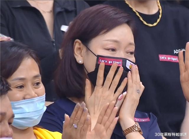 杜锋|杜锋没白花钱！请客吃羊肉串换来广东队第11冠，为杨鸣上了一课