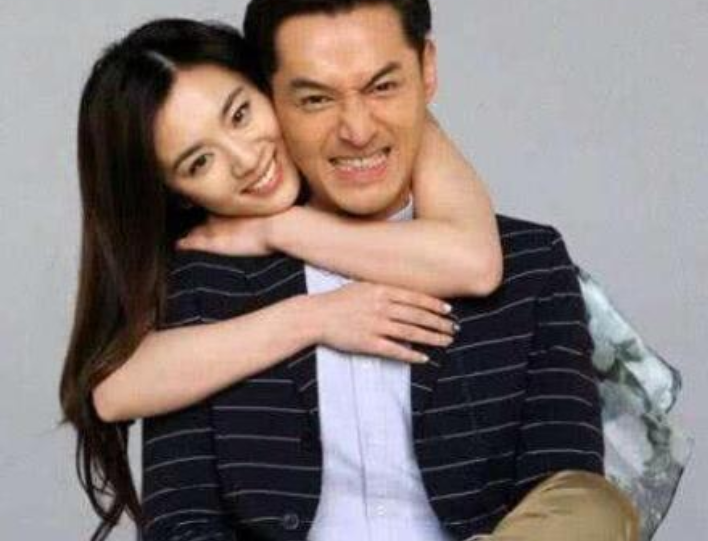 胡歌|曝胡歌王晓晨已秘密结婚：在等良辰吉日官宣，胡歌方回应了