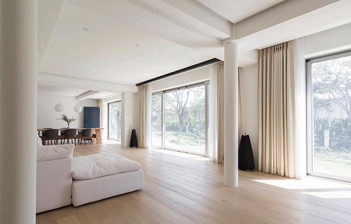 搬回乡下365㎡别墅，这是世外桃源吧！百平大院可投篮，可养花休闲