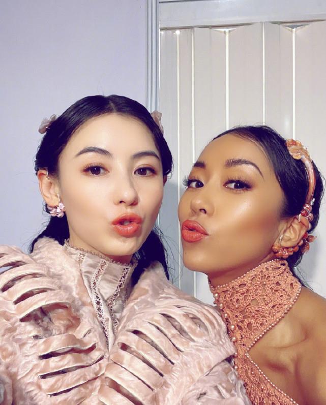 美甲|吉克隽逸的“芭比粉美甲”火了，本以为显黑，看到上手效果：心动