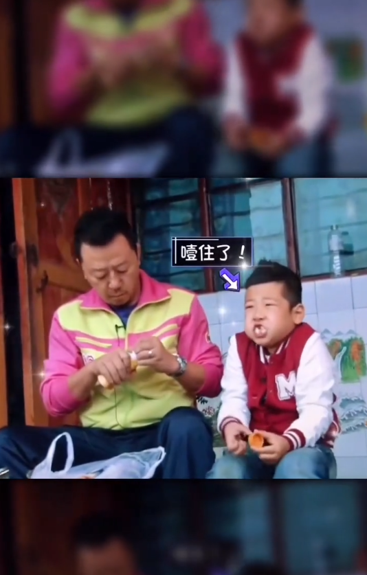 章子怡|郭涛儿子大变样！14岁就跟爸爸一样高，皮肤黝黑身材壮实显成熟