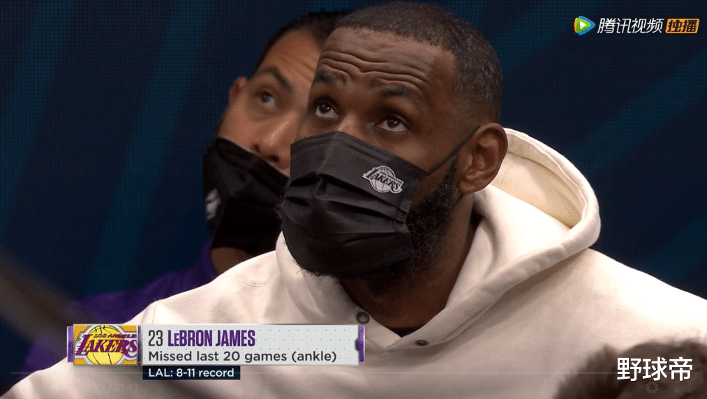 安东尼·戴维斯|湖人19分输球,谁注意到老詹的表情?头发泛白,眼神呆滞!这是真老了