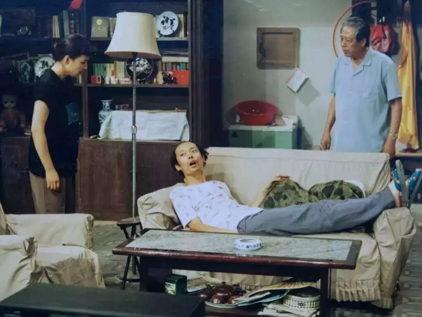 家有儿女|《家有儿女》过去16年，张一山分手，鼠标变帅，但他永远离开了