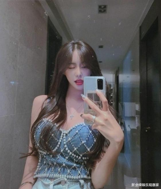 张艺兴|韩国女团成员转型，直播12小时净赚7亿韩元，曾勒索李秉宪被拘留