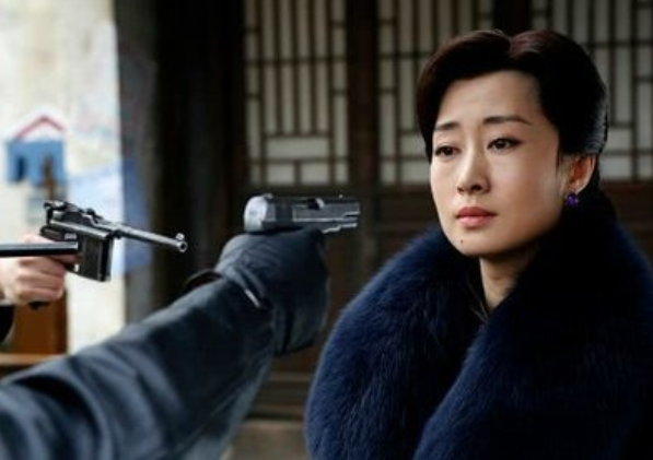 伪装者|神剧《伪装者》播出6年后：女一无戏可拍，三位女配却红得发紫