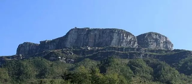 占星运势知晓|我发几个不同的风水案山格局让大伙开开眼