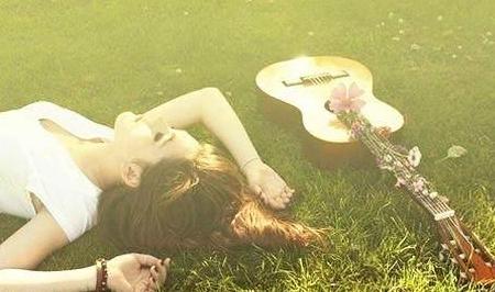 仲念念|想撩一个人,不要每天发微信,做好这三件事,他会主动来找你