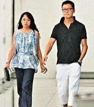 金枝欲孽|承认了!和当红小花当剧组夫妻,现在东窗事发互泼脏水?!