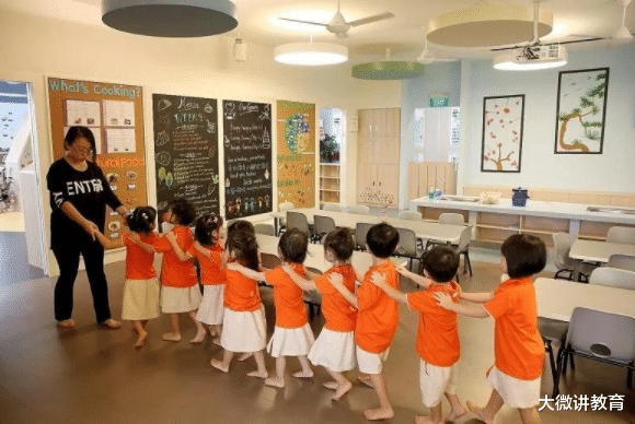 幼儿园|幼儿园是小学霸，上小学成绩一落千丈成为学渣，原因令人深思