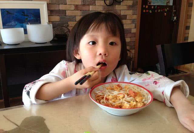 上医聊健康|这2种调料是“伤脾大王”，易积食难长高，孩子未满5岁要少碰