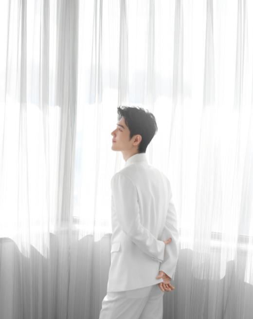 肖战|成龙、肖战激昂合唱《中华力量》，萧敬腾致敬经典歌曲串烧！