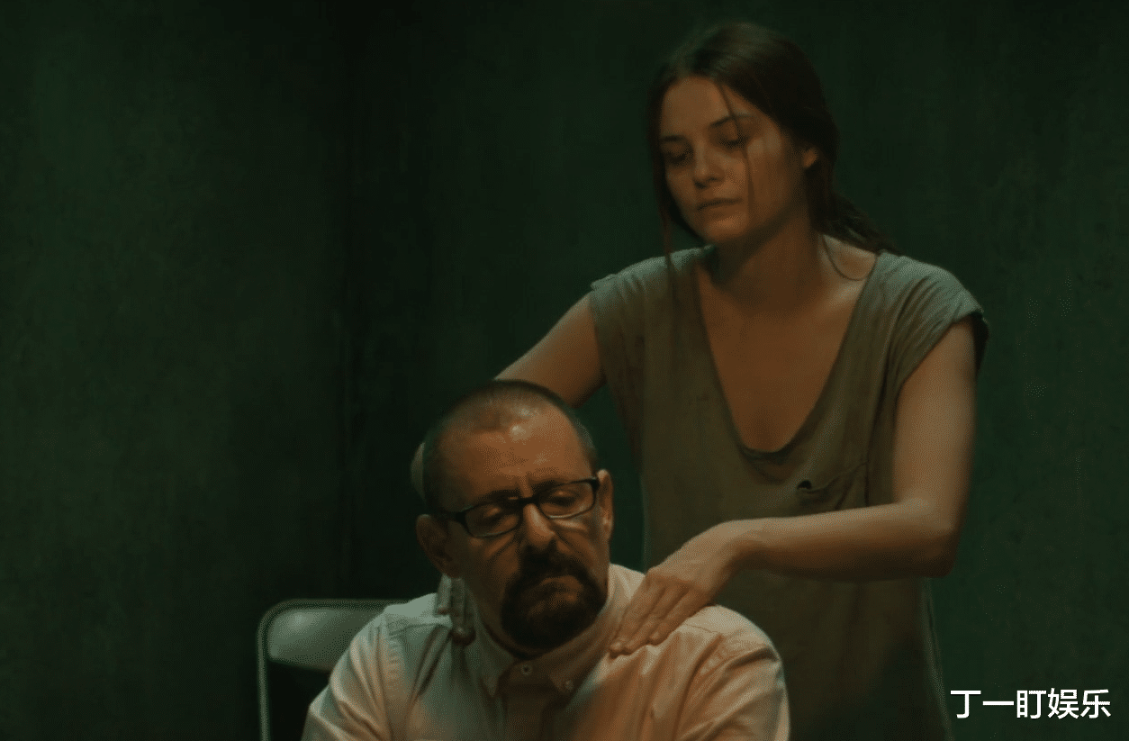 丁一盯娱乐 女孩儿被囚禁地下20年，怀孕4次，凶手身份令人窒息！