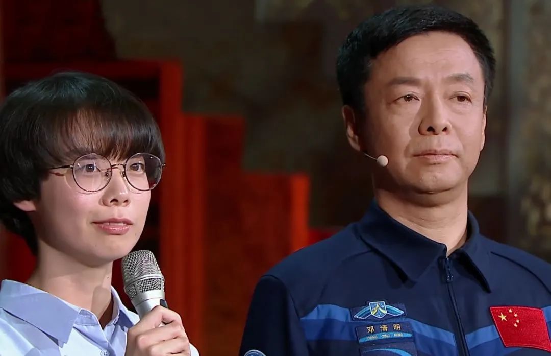 他是中国首批航天员,4次与飞天失之交臂,23年至今无缘太空,他用一句话道出真相
