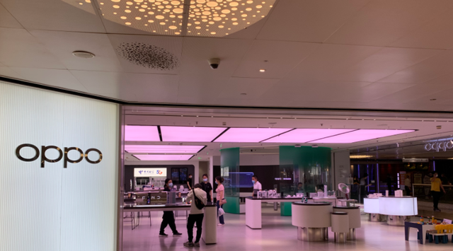 为娃学画丫|实体店买的手机，与网购的有何区别？这3点原因很现实！