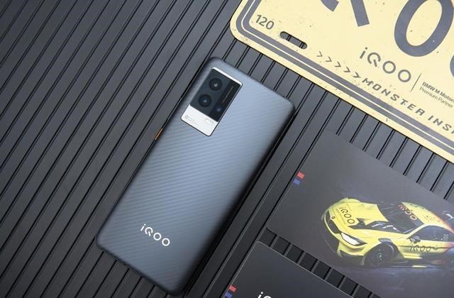 素手挽清说 又一骁龙898新机确定，16+512G！售价或创新低