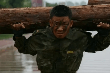 许三多|《士兵突击》将翻拍？王一博张哲瀚成候选男二，许三多谁能胜任？