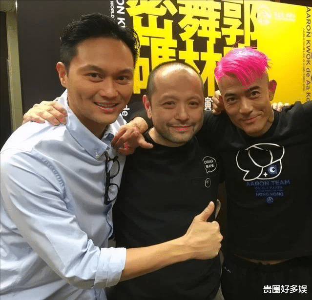 李沁|阿Sa打麻将太有排面了，左边是郭富城、右边坐着黎明，画面感出来了