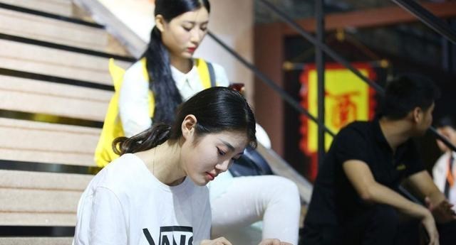 saas|就业形势日渐严峻，本科生求职不受欢迎？知情人爆料原因很现实