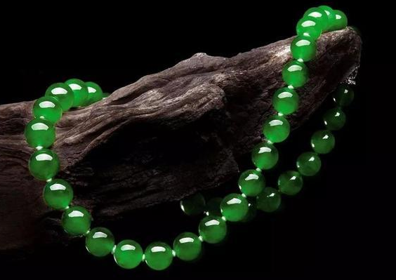 翡翠|正确欣赏翡翠的流程，原来是这样的，你有没有弄颠倒呢？