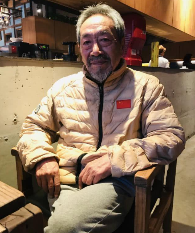 王奎荣|73岁老戏骨娶36岁女星，婚后生下二子，自己满脸疲惫妻子打扮娇艳