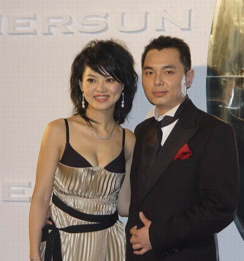 李湘|李湘富婆人设翻车？租房事件惊动官方介入，几个细节看穿谁在撒谎