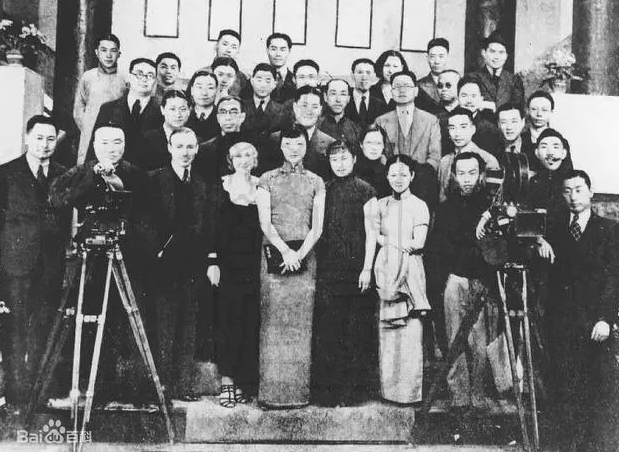 林心如|她是第一位在好莱坞星光大道留名的华裔女星，却遭到宋美龄封杀