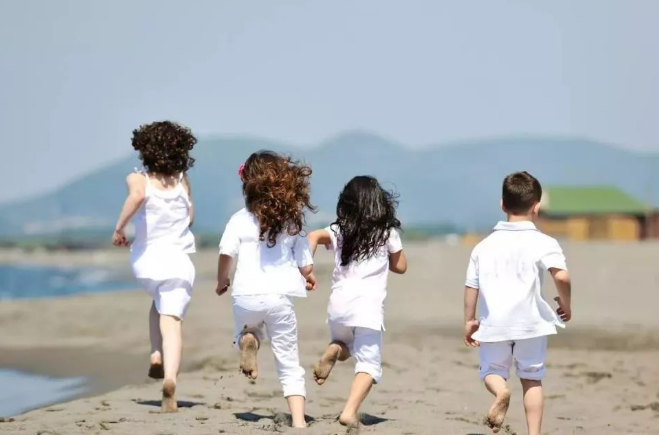 懒妈妈的带娃生活谈|父母应该在保证自己和孩子，快乐的前提下，提供尽可能好的条件