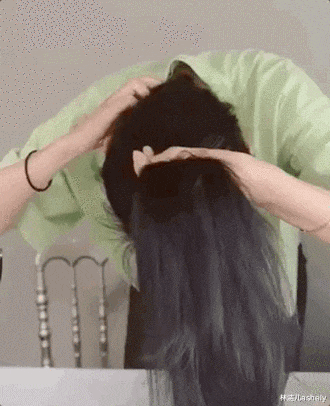 刘诗诗|刘诗诗扁头变圆头，侧脸颜值飙升，女明星都开始武装到后脑勺了？