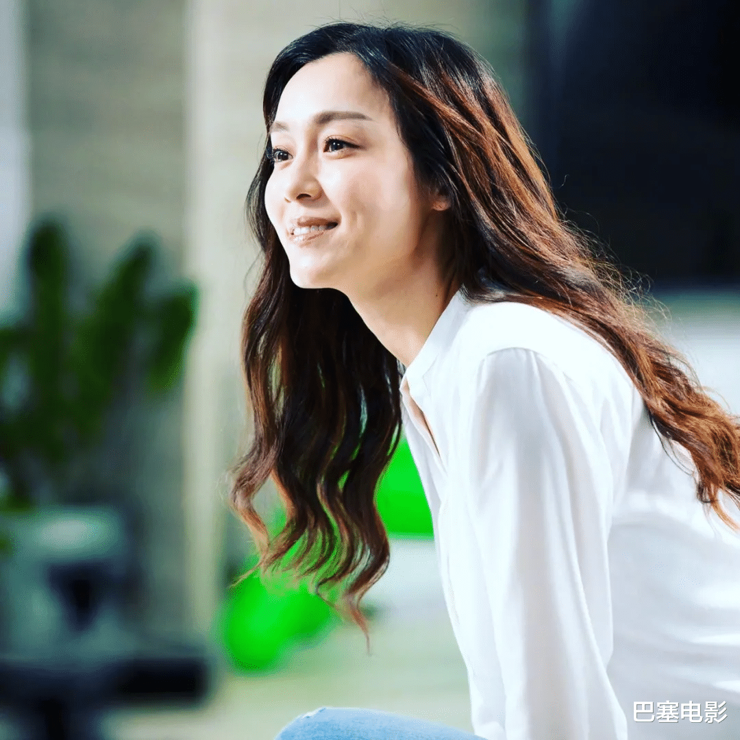 姐姐|娱乐圈人畜无害的“清纯小白兔”，陷害、推锅、伪装，有点厉害