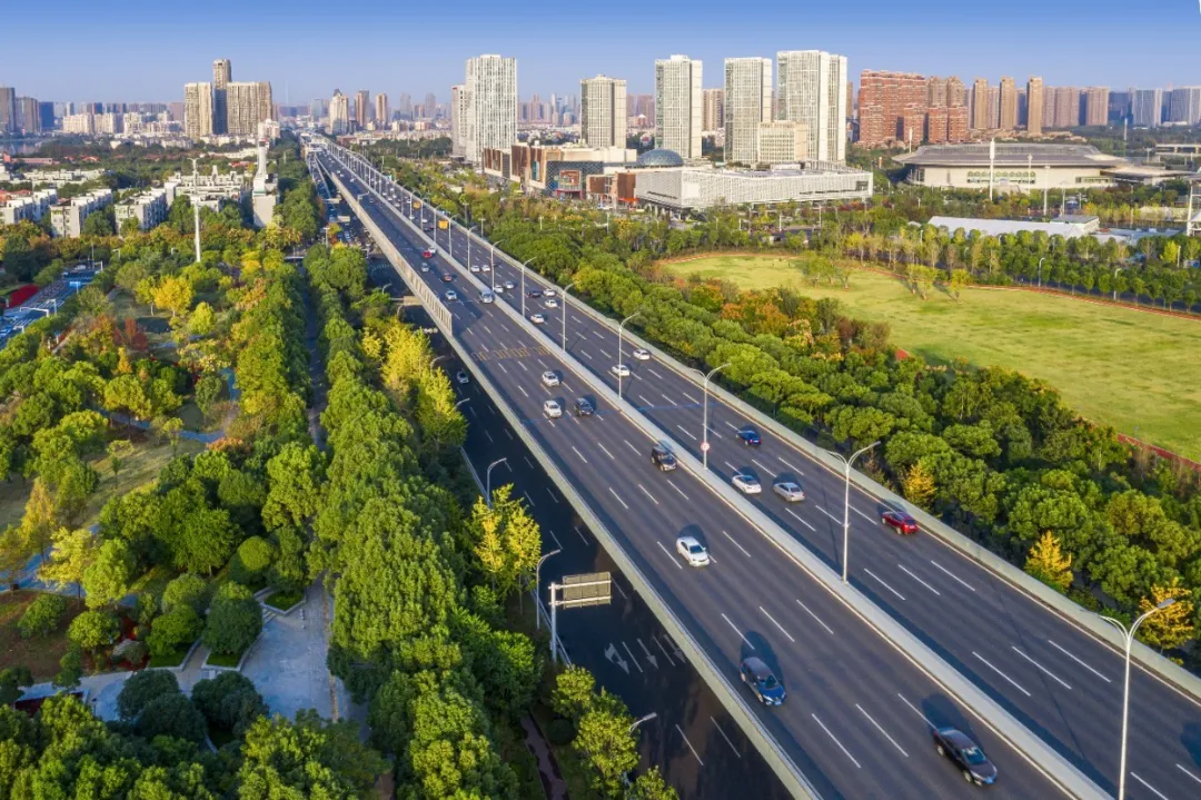 沌口之声 武汉经开区将形成5000亿级汽车产业集群