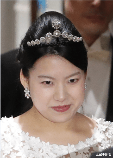 王冠|典子绚子的婚宴，都有母亲的项链做王冠，可惜真子那会什么也没有