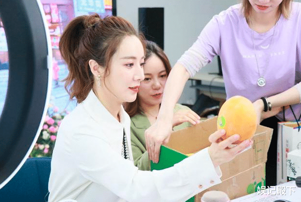 薇娅|比范冰冰狠多了，薇娅被国家通报，多次偷税不改，被罚近14亿！