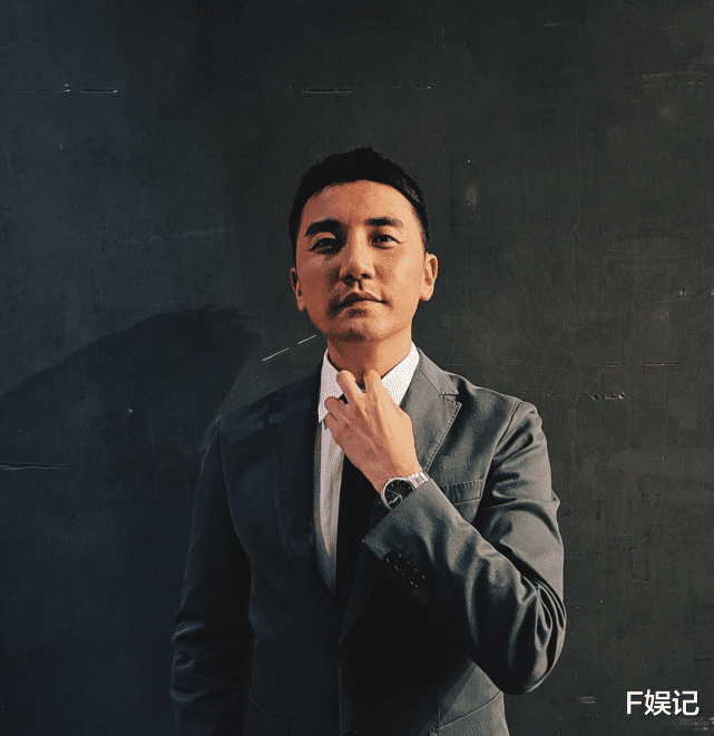 洪永城|TVB小生洪永城为照顾睡眠不足 夫妻俩晒宝贝女儿各种可爱睡姿