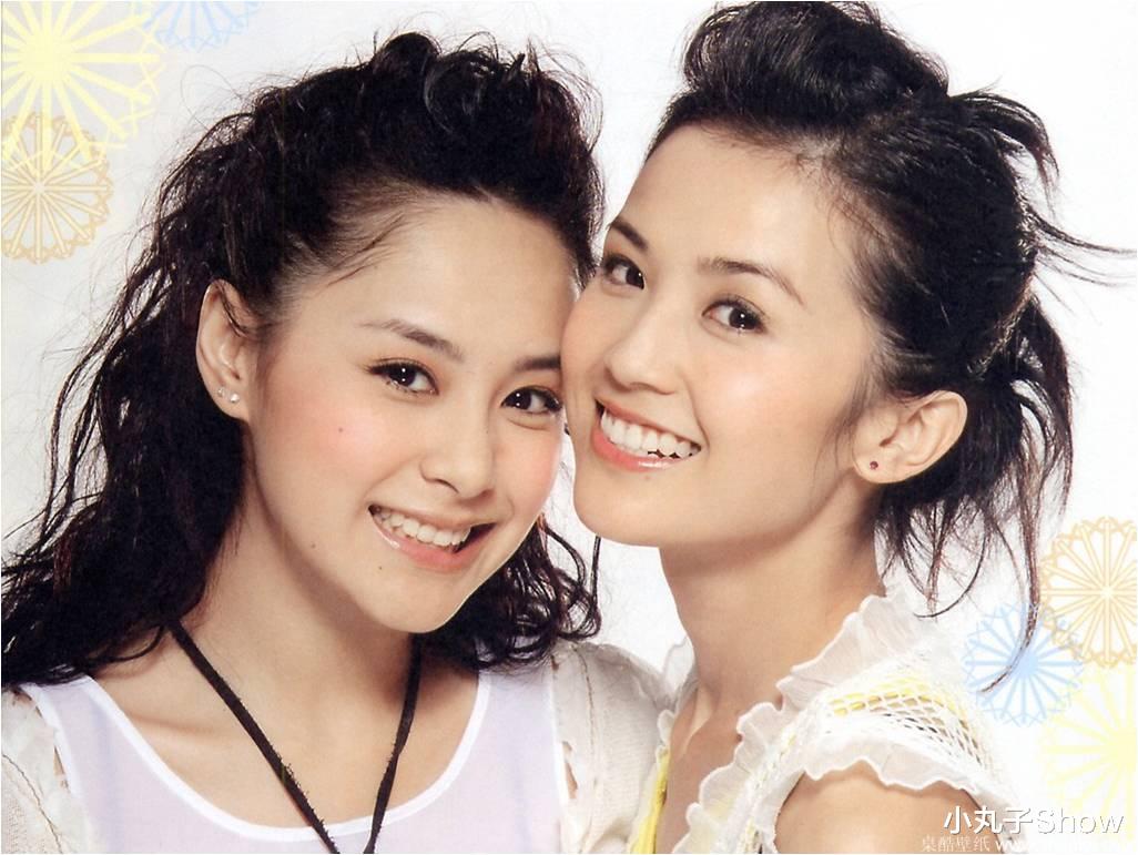 阿Sa|Twins阿Sa造型突破尺度,吊带秀撩人香肩,皮衣皮裤打扮一酷到底