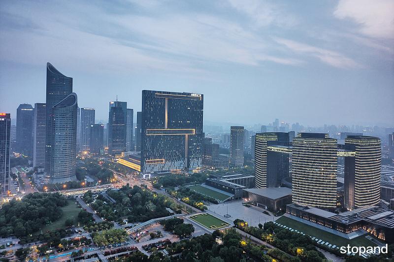 stopand 2021年1-2月四大省会财政收入情况，其中武汉排第二