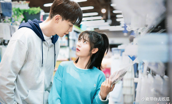 明星|又一对明星假戏真做？男方疑说漏嘴喊老婆，吻戏不避嫌互动被扒甜