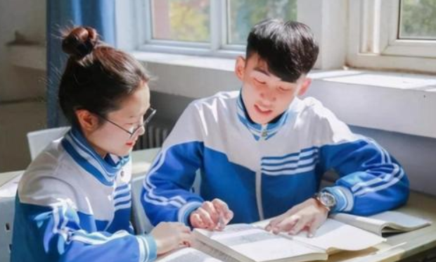 |有一种“小心机”叫班主任调座,看似毫无章法,实则套路满满