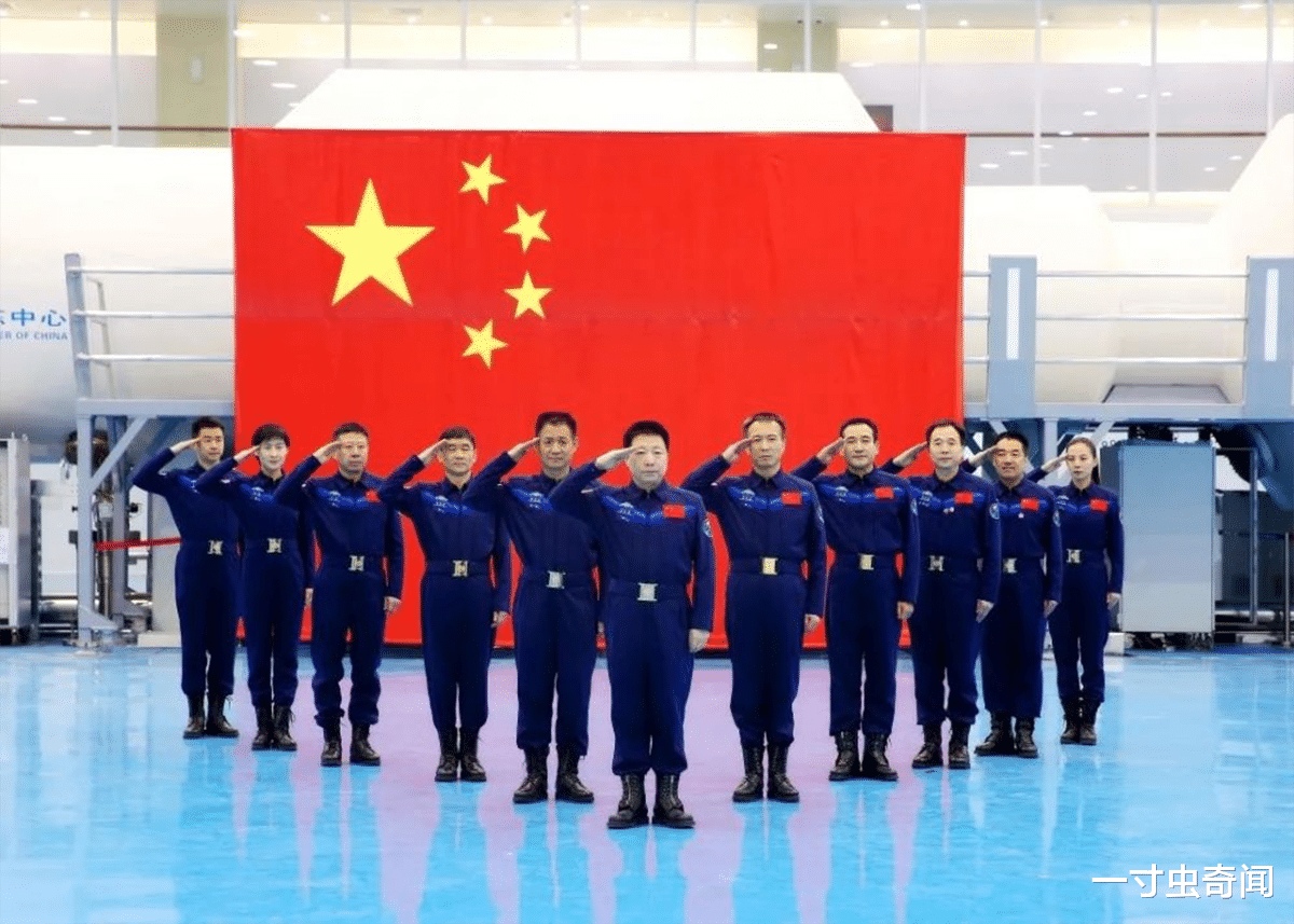 一寸虫奇闻|神舟13号发射在即，三人将在太空出差半年，女航天员首次长期驻留