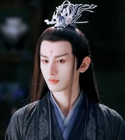 成毅|杨紫成毅沉香如屑腻歪戏份太代感！应渊白发帝君气质略胜东华！