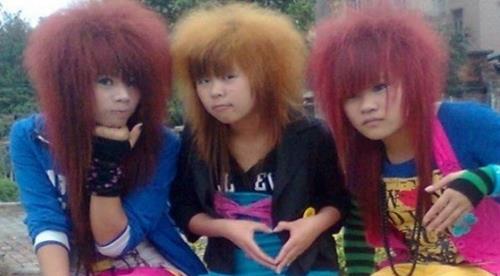 张娜拉|“吃奶骂娘”来圈钱的韩国明星，他们是偶像，还是“精神鸦片”？