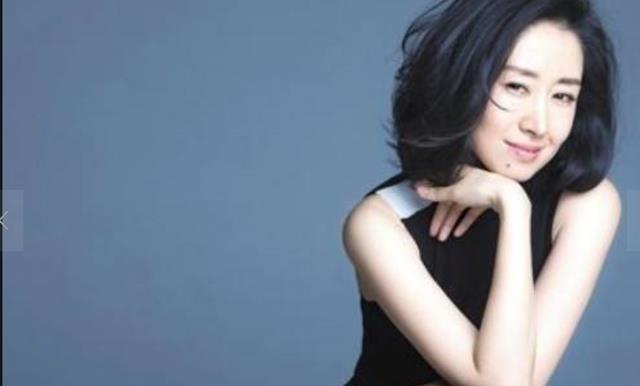 刘敏涛|离婚后不喊丈夫的名字刘敏涛因为一块冰激凌离婚,现在怎么样了