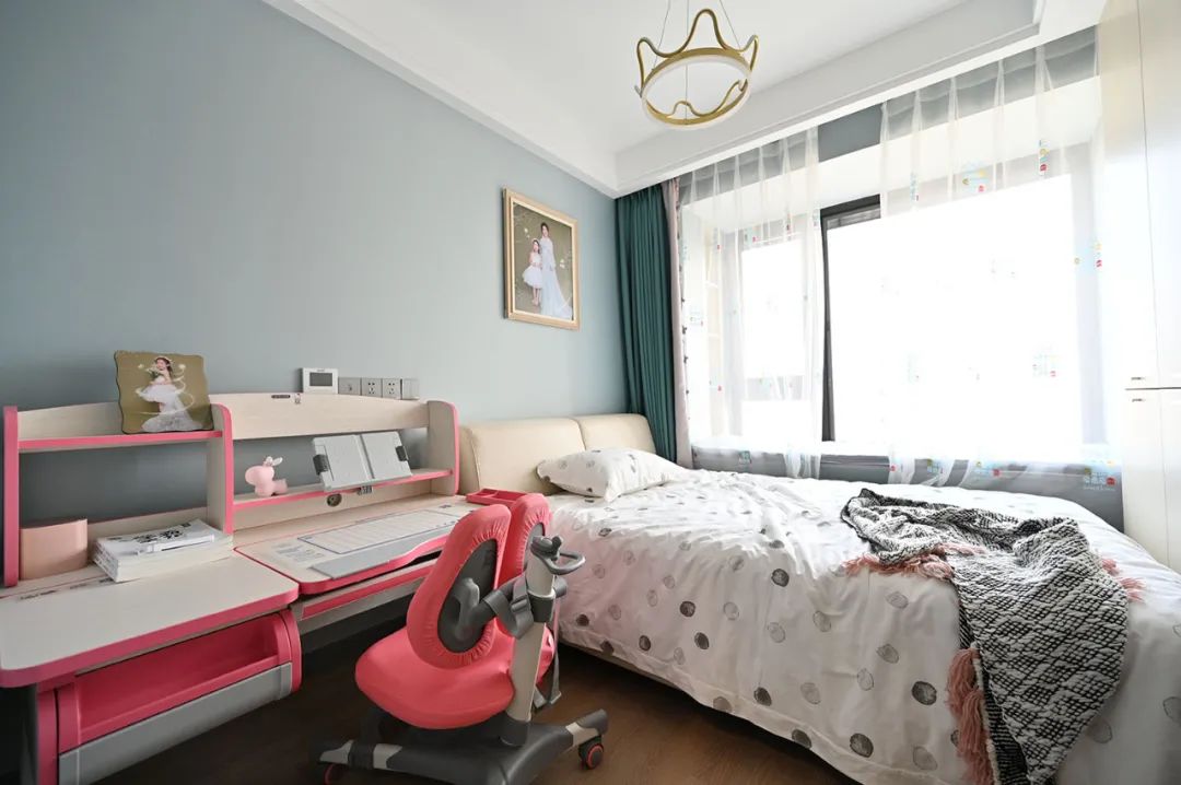 鲤鱼空间设计|180㎡兼纳实用和潮流，延伸出都市生活的仪式感