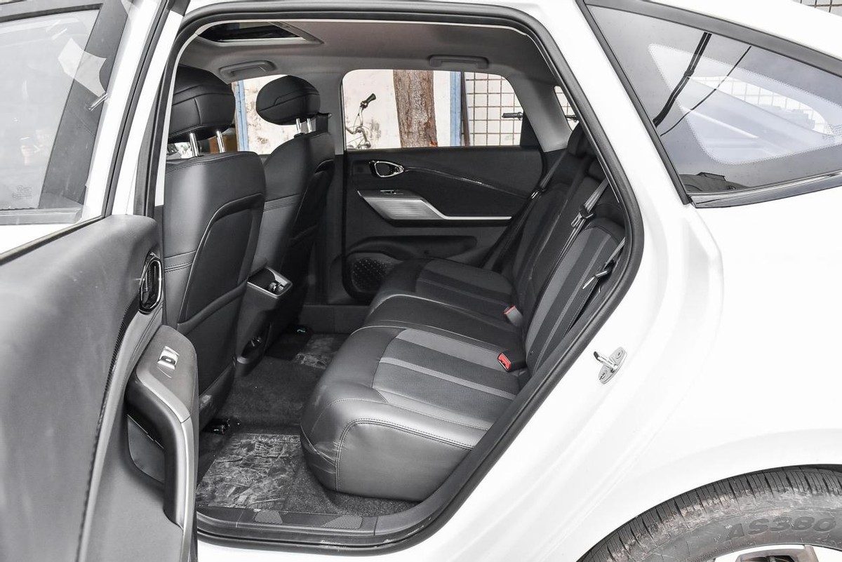 五菱宏光|适合“打工人”的3款家用车，油耗低保养也便宜，最低2.88万起