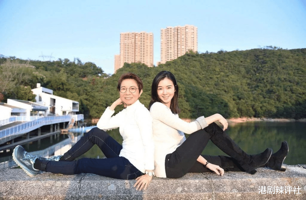 被指自小喜欢打扮,留学刻意结识男性,TVB花旦不满指责愤怒回击