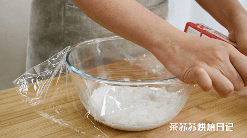 茶苏苏烘焙日记|百年宫廷秘方！在家一拌就搞定，又软又糯贼过瘾！