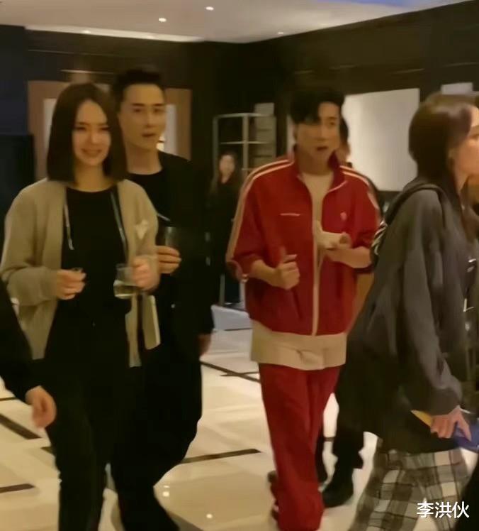 庆功宴|《披荆斩棘的哥哥》庆功宴路透，哥哥们很开心，各位嫂子也来助阵