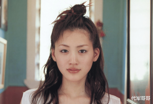 新型冠状病毒肺炎|盘点2021年感染新冠肺炎的十大日韩明星，看看都有谁？