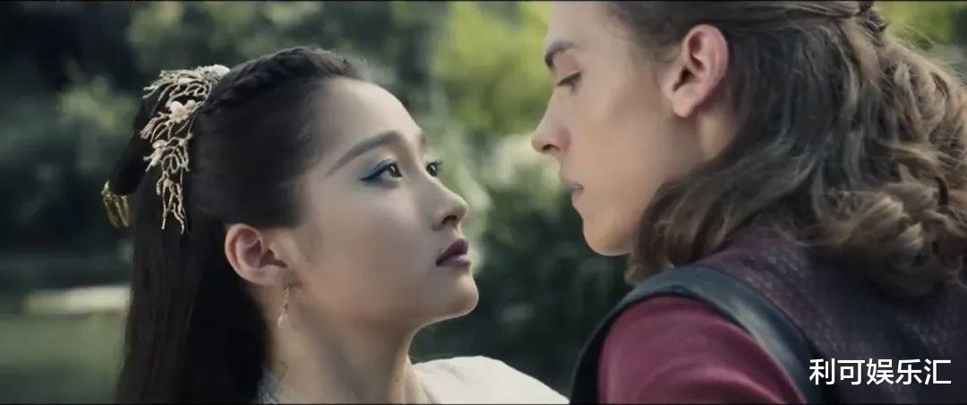 关晓彤|关晓彤新片票房扑街，豆瓣满屏吐槽，比《阿修罗》还烂的电影诞生了