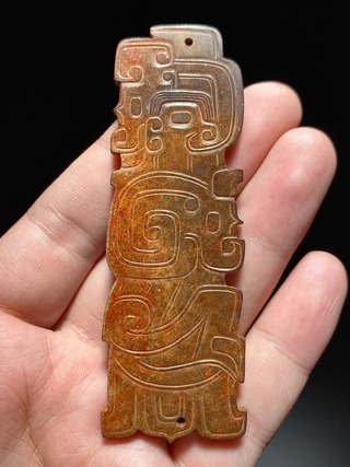 和田玉籽料|西周 和田玉籽料 神人 龙纹珮